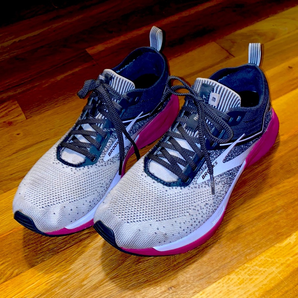 Brooks Running Shoes - Ricochet 3 DNA AMP